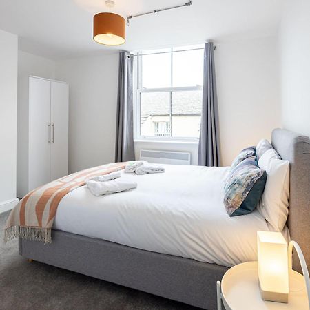 Апартаменты Beautiful 1 Bed 20Mins To Central Manchester Болтон Экстерьер фото